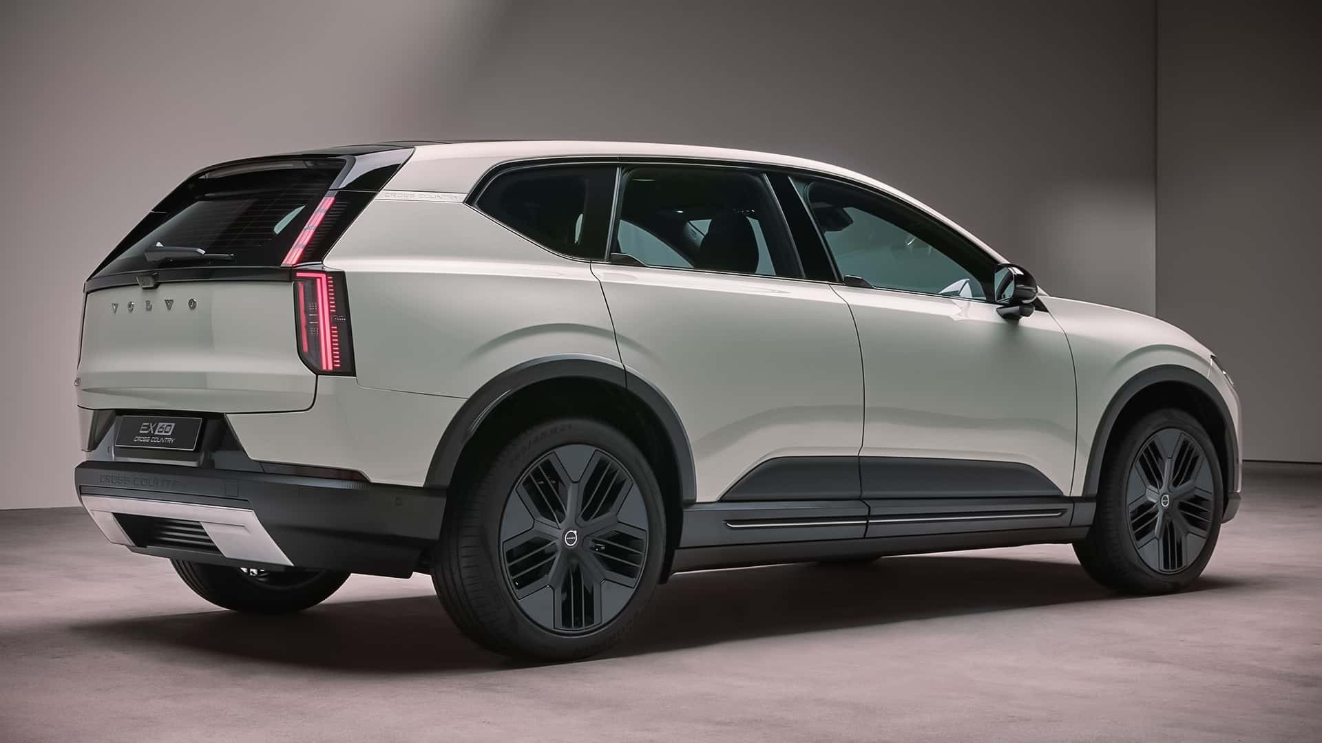 Phía sau của Volvo EX60 Cross Country