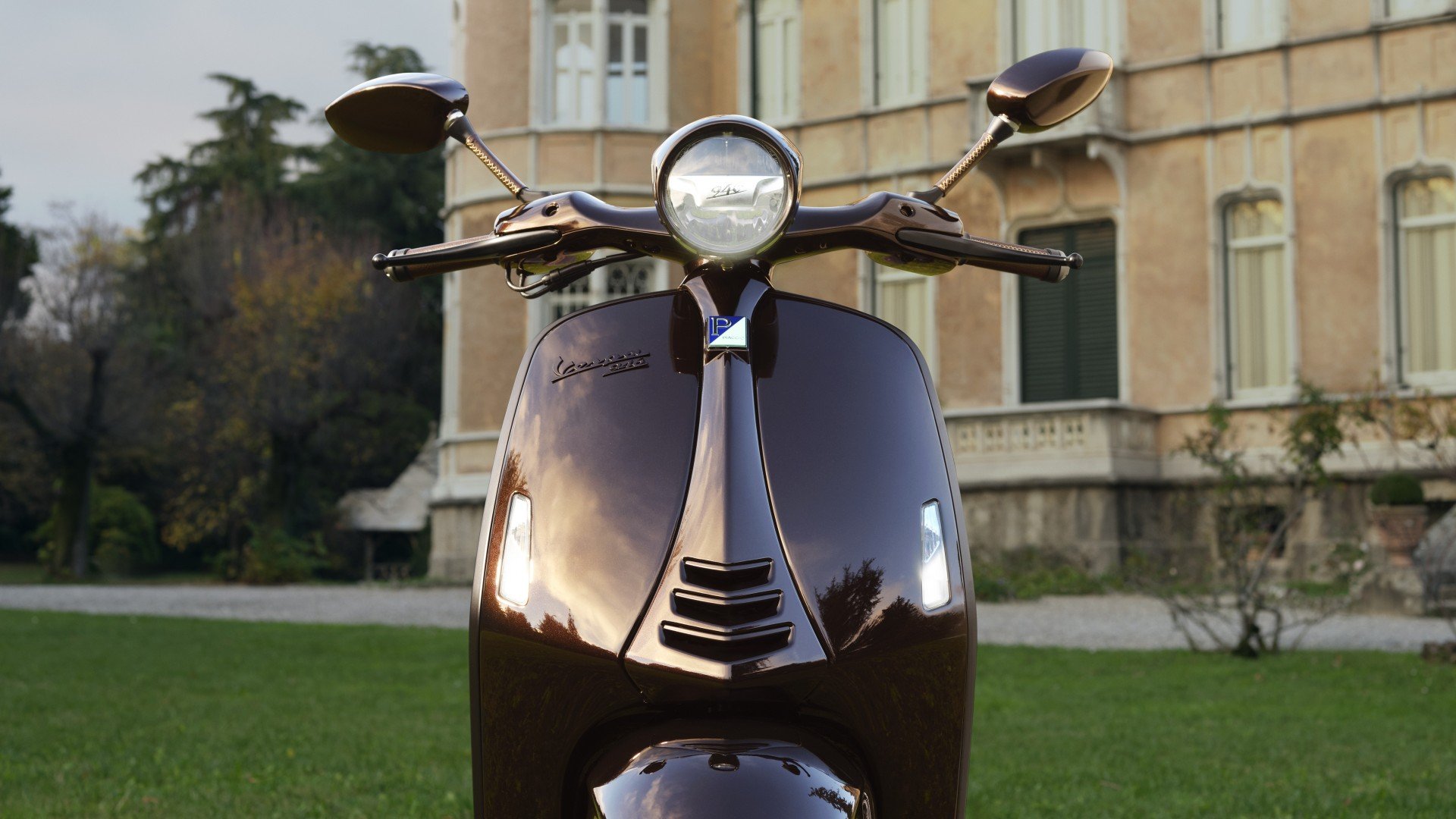 Vespa 946 Horse 2026 ra mắt, chỉ 888 xe toàn cầu