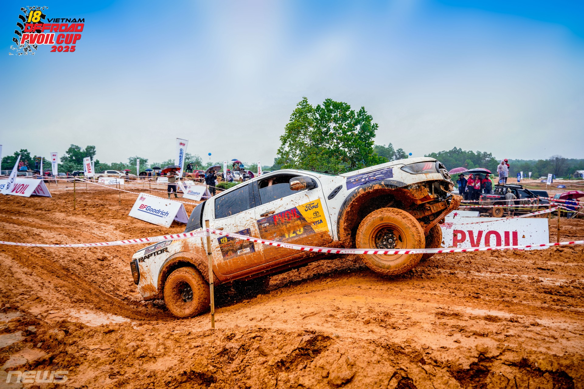 Hạng Cơ bản VOC 2025: Khi xe thương mại bước vào 'đấu trường bùn đất'