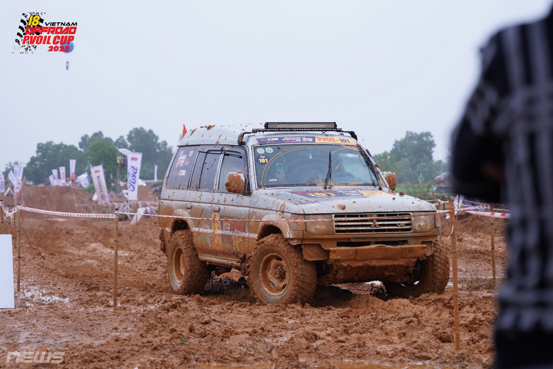 Hạng Cơ bản VOC 2025: Khi xe thương mại bước vào 'đấu trường bùn đất'