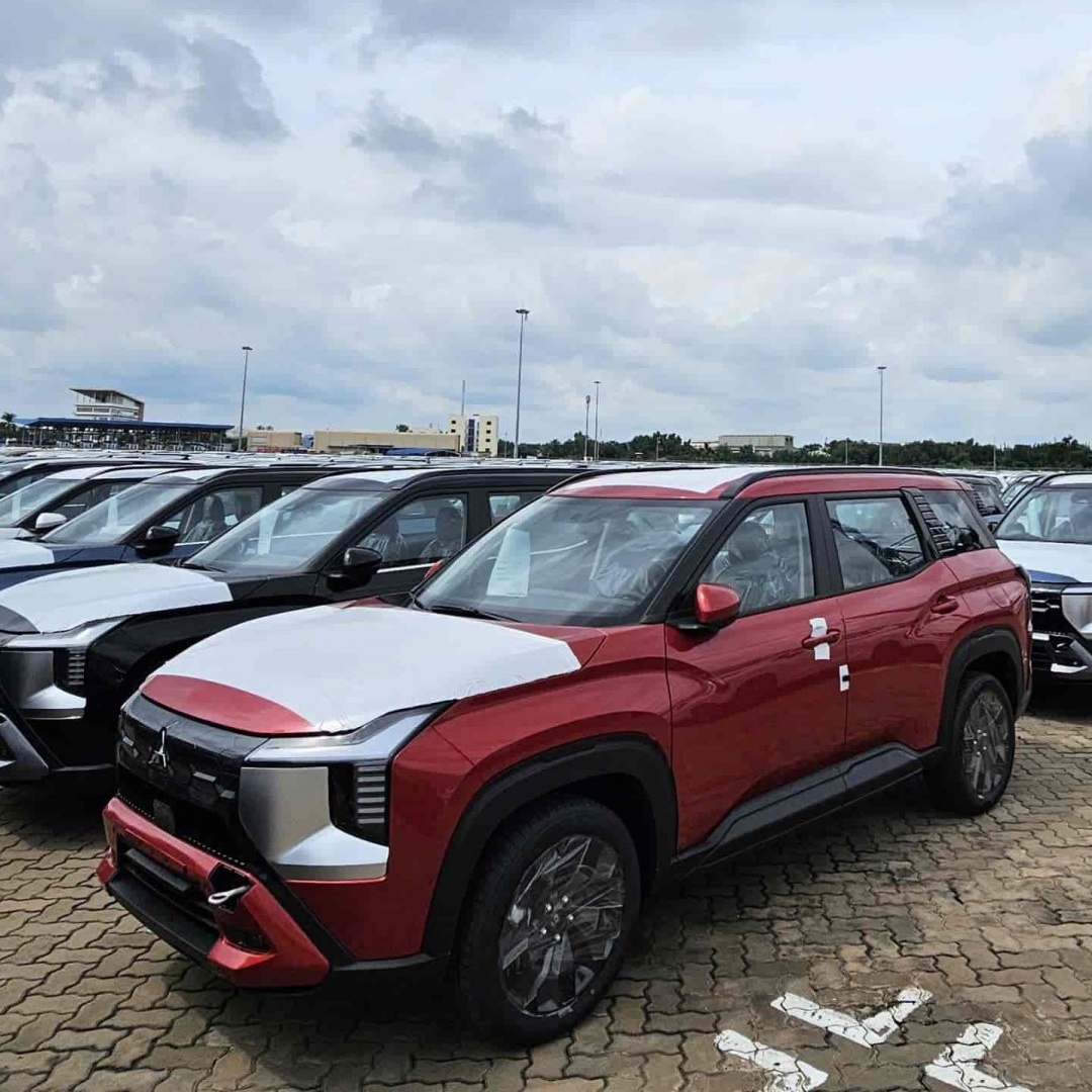 Lô xe Mitsubishi Destinator cập cảng Việt Nam, chuẩn bị ra mắt đầu tháng 12