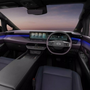 MPV Nissan Elgrand trở lại với thế hệ thứ tư mang diện mạo táo bạo, trang bị sang trọng