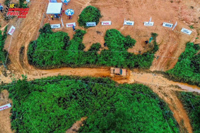 Chiêm ngưỡng những cung đường thi đấu 'tuyệt đối điện ảnh' tại PVOIL VOC 2025