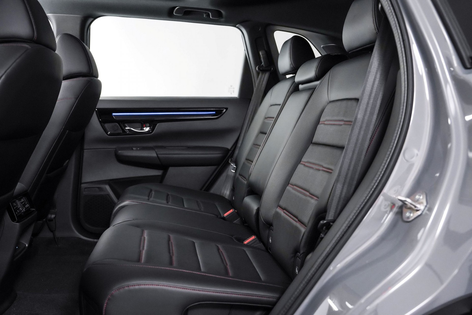 Honda CR-V 2026 sắp ra mắt Thái Lan, loại bỏ động cơ xăng, chỉ còn bản e:HEV