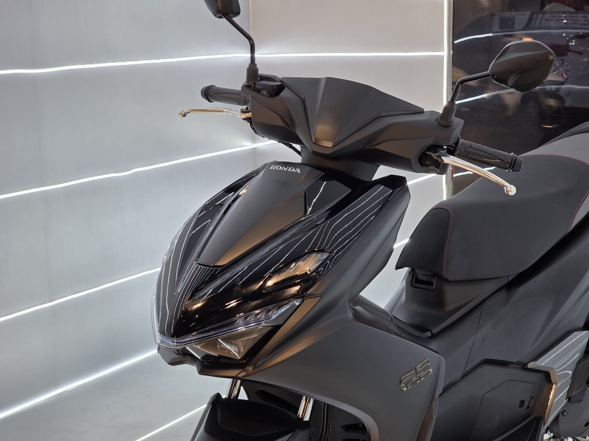 Honda ra mắt bộ đôi SH và Air Blade 2026: Thiết kế mới, nhiều trang bị đáng chú ý