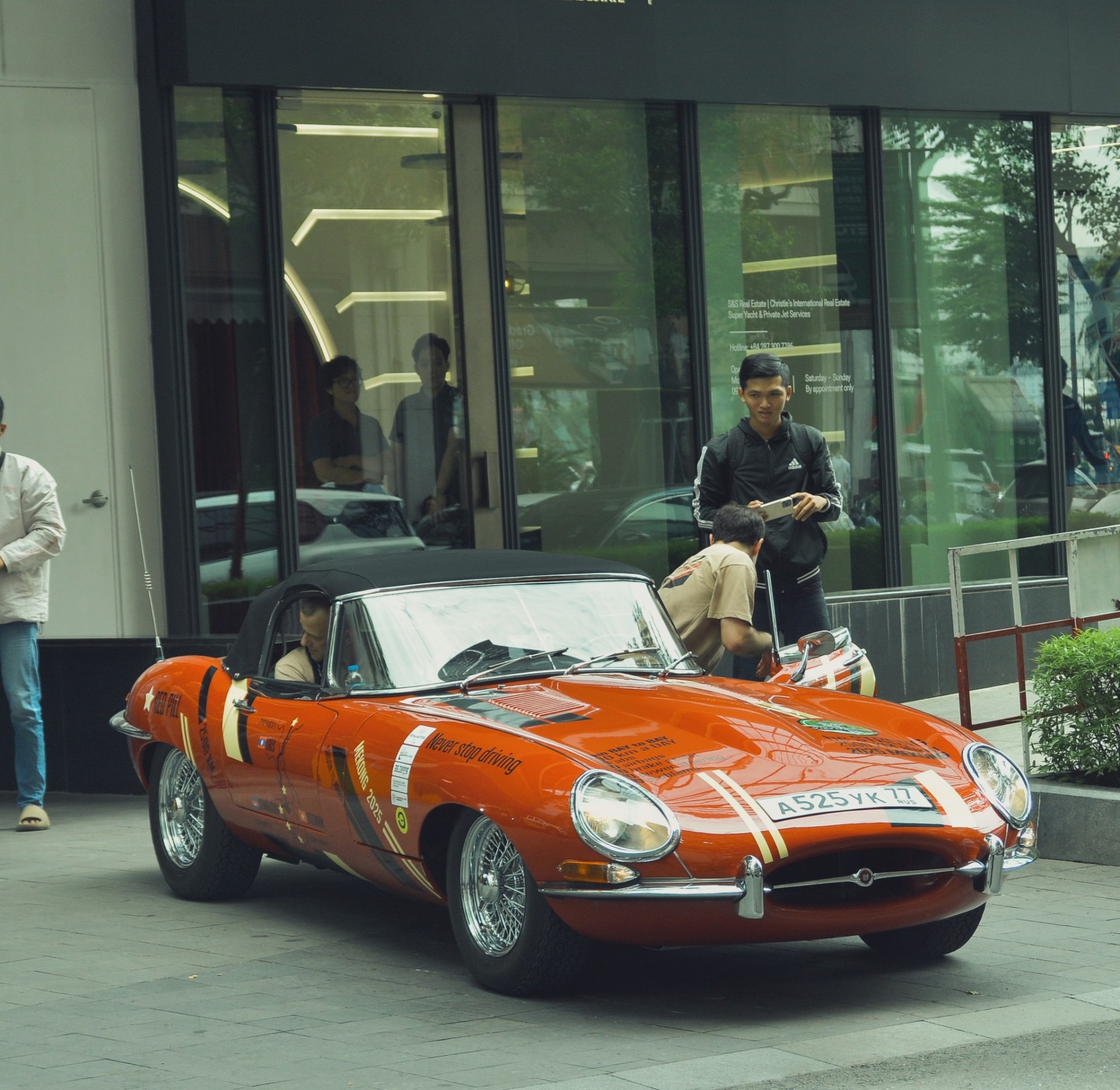 Hành trình “Mekong 2025”: Đoàn xe cổ xuyên Đông Dương khởi hành từ TP.HCM Hành trình “Mekong 2025”: Đoàn xe cổ xuyên Đông Dương khởi hành từ TP.HCM