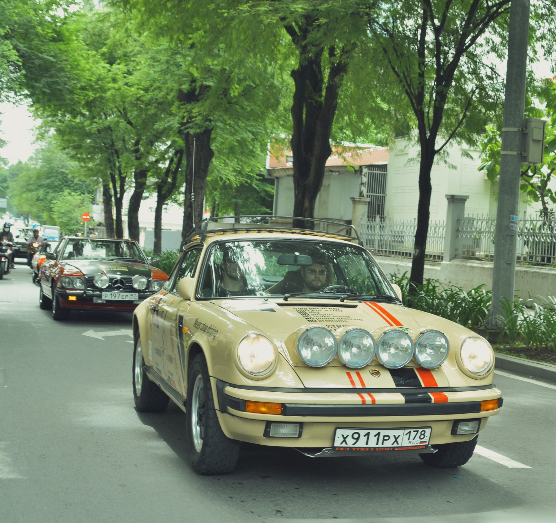 Dàn xe cổ châu Âu đổ bộ Việt Nam, khởi đầu hành trình Mekong 2025 Dàn xe cổ châu Âu đổ bộ Việt Nam, khởi đầu hành trình Mekong 2025