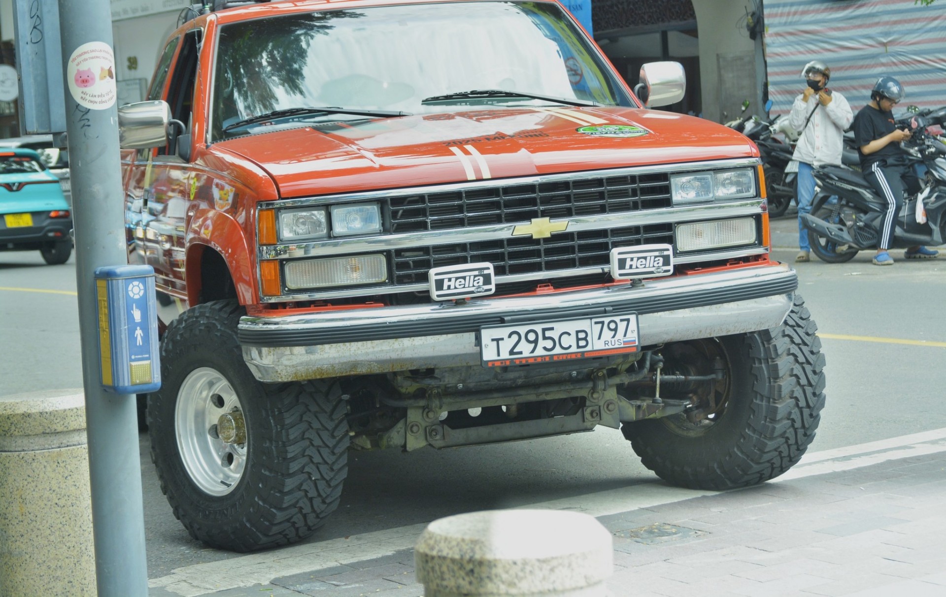 Dàn xe cổ châu Âu đổ bộ Việt Nam, khởi đầu hành trình Mekong 2025 Dàn xe cổ châu Âu đổ bộ Việt Nam, khởi đầu hành trình Mekong 2025