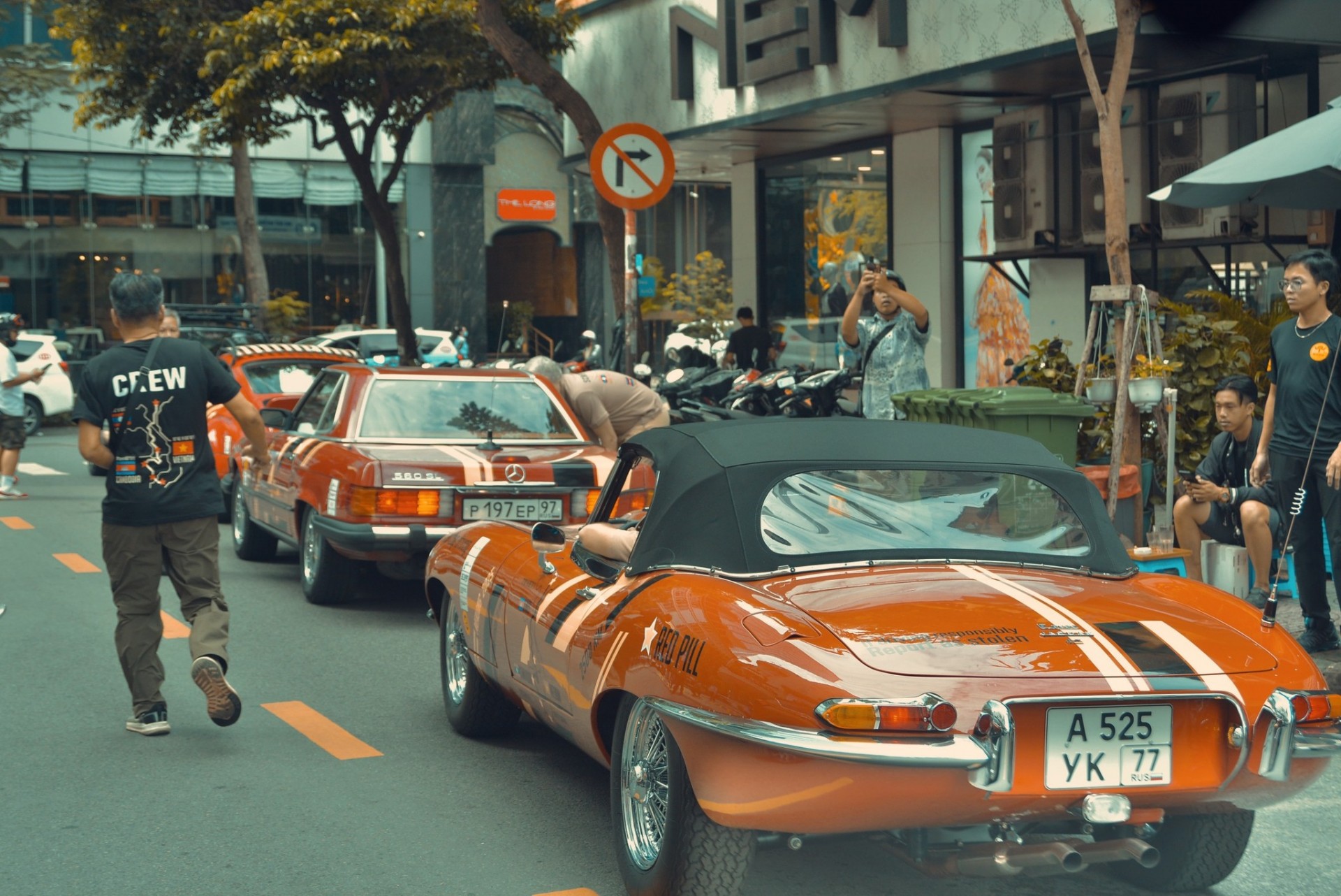 Dàn xe cổ châu Âu đổ bộ Việt Nam, khởi đầu hành trình Mekong 2025 Dàn xe cổ châu Âu đổ bộ Việt Nam, khởi đầu hành trình Mekong 2025