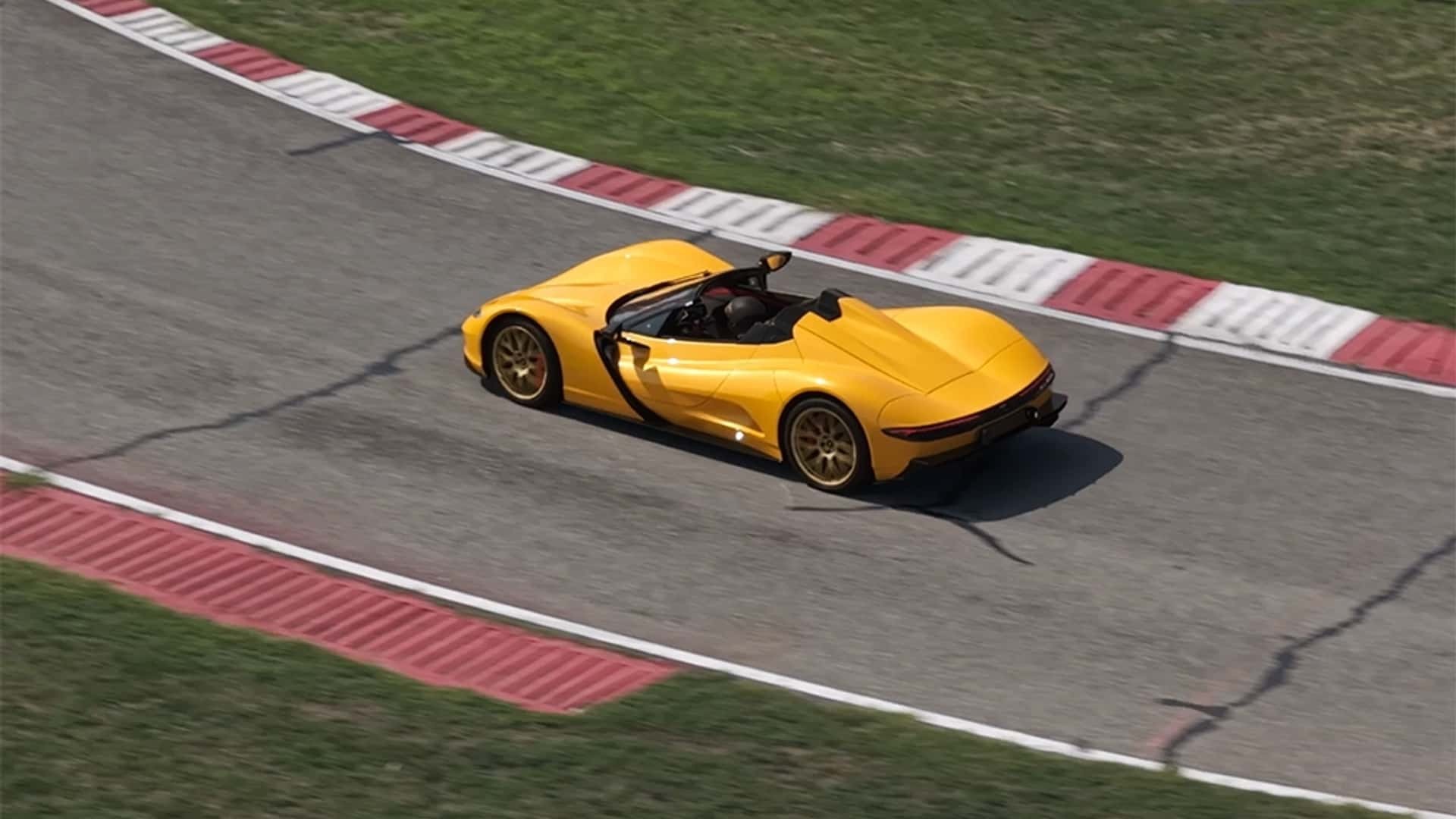 Aspark Owl Roadster trang bị bốn mô-tơ điện, mạnh 1.953 mã lực