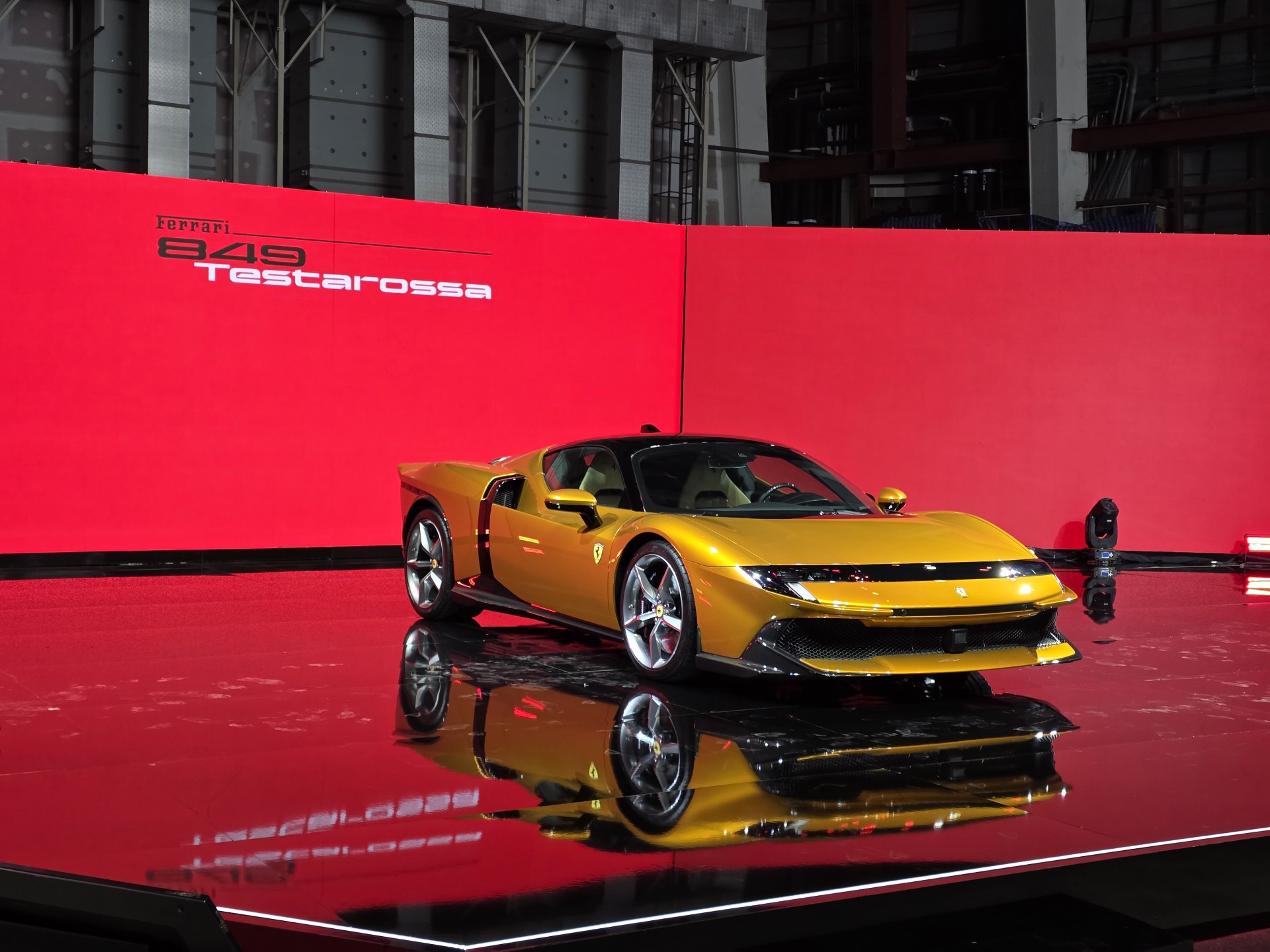 Ferrari 849 Testarossa ra mắt Đông Nam Á, giá quy đổi hơn 35 tỷ đồng Ferrari 849 Testarossa ra mắt Đông Nam Á, giá quy đổi hơn 35 tỷ đồng