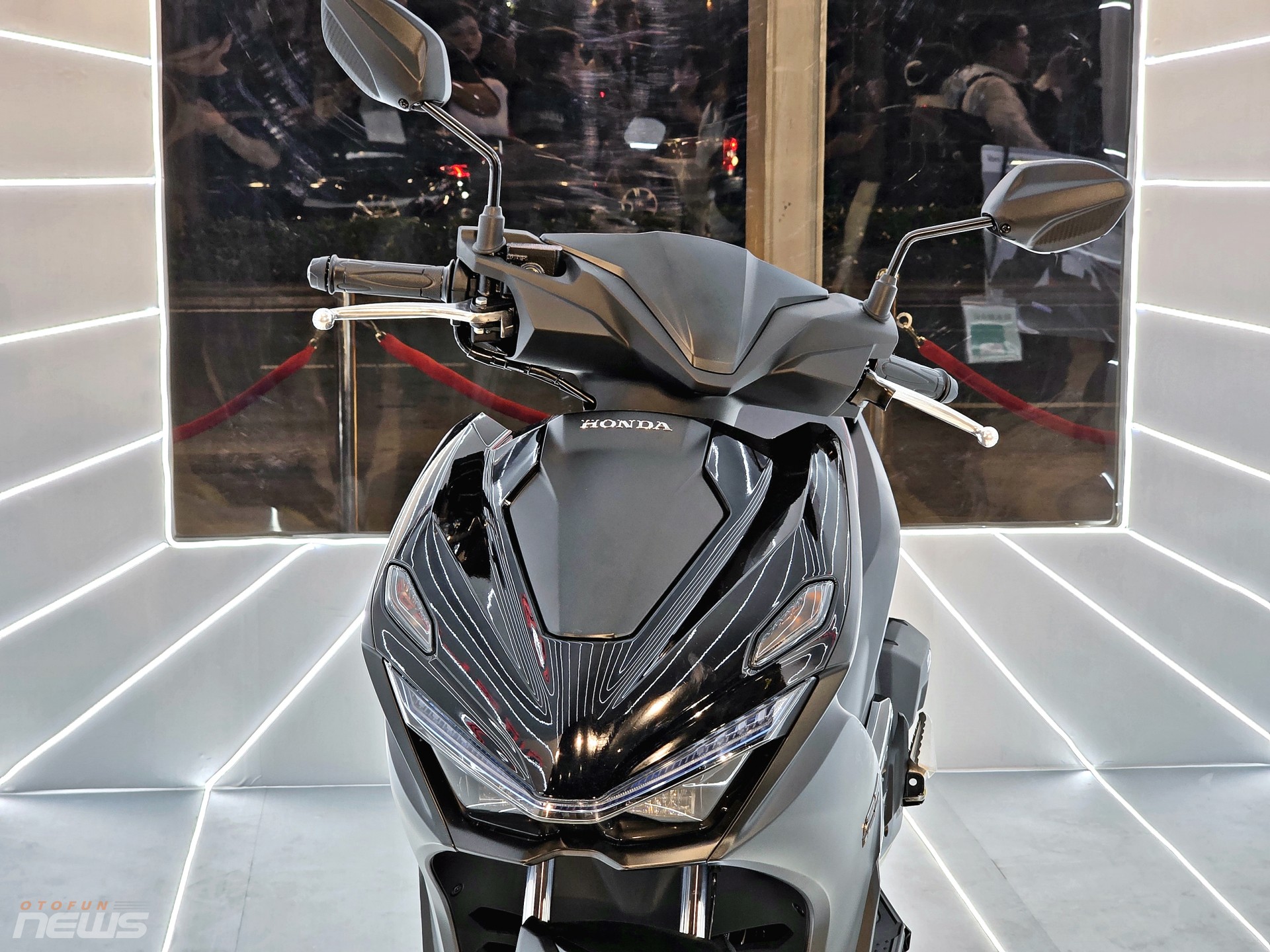 Cận cảnh Honda Air Blade thế hệ 2026, giá bán từ 42,2 triệu đồng