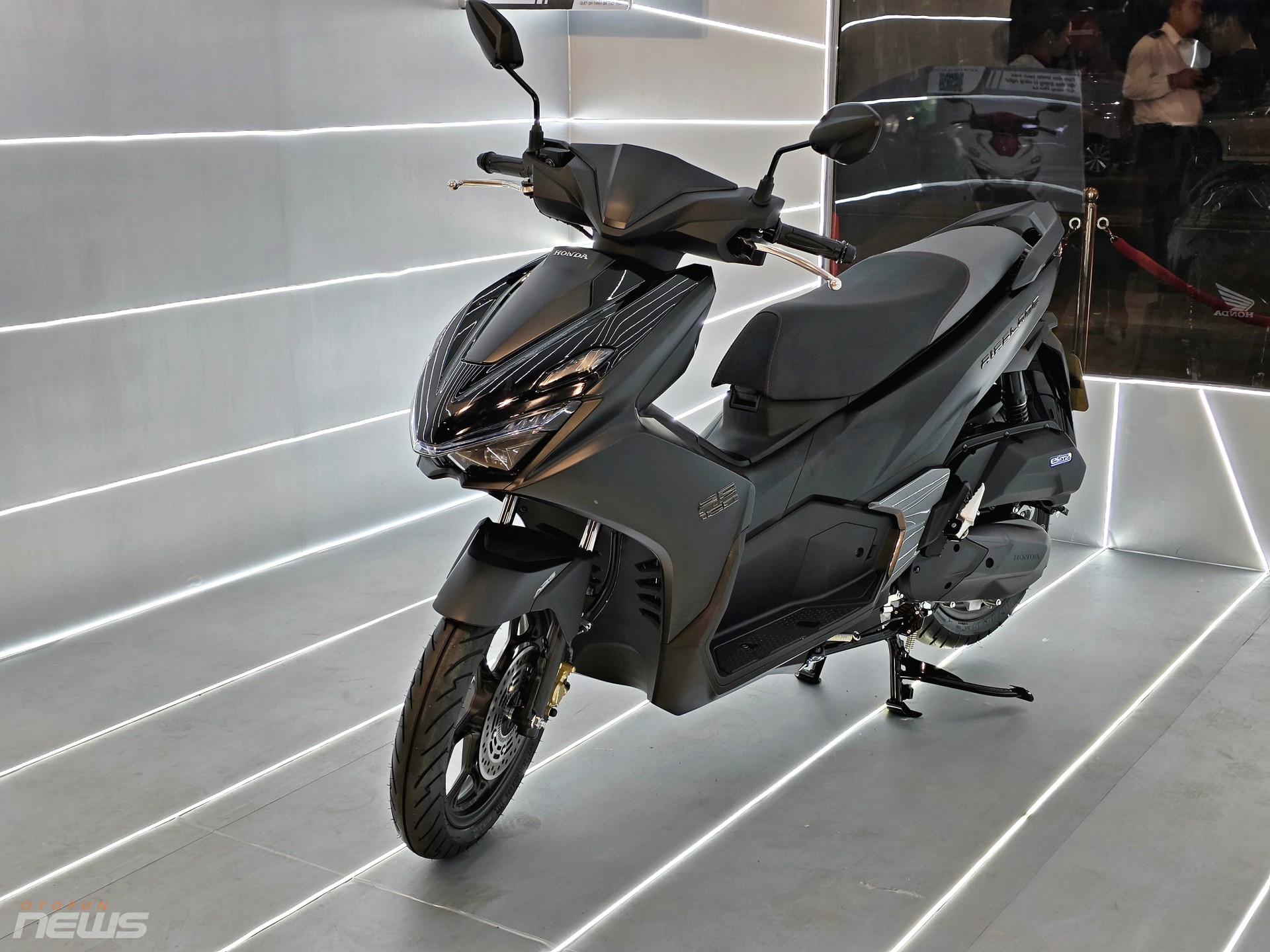 Cận cảnh Honda Air Blade thế hệ 2026, giá bán từ 42,2 triệu đồng