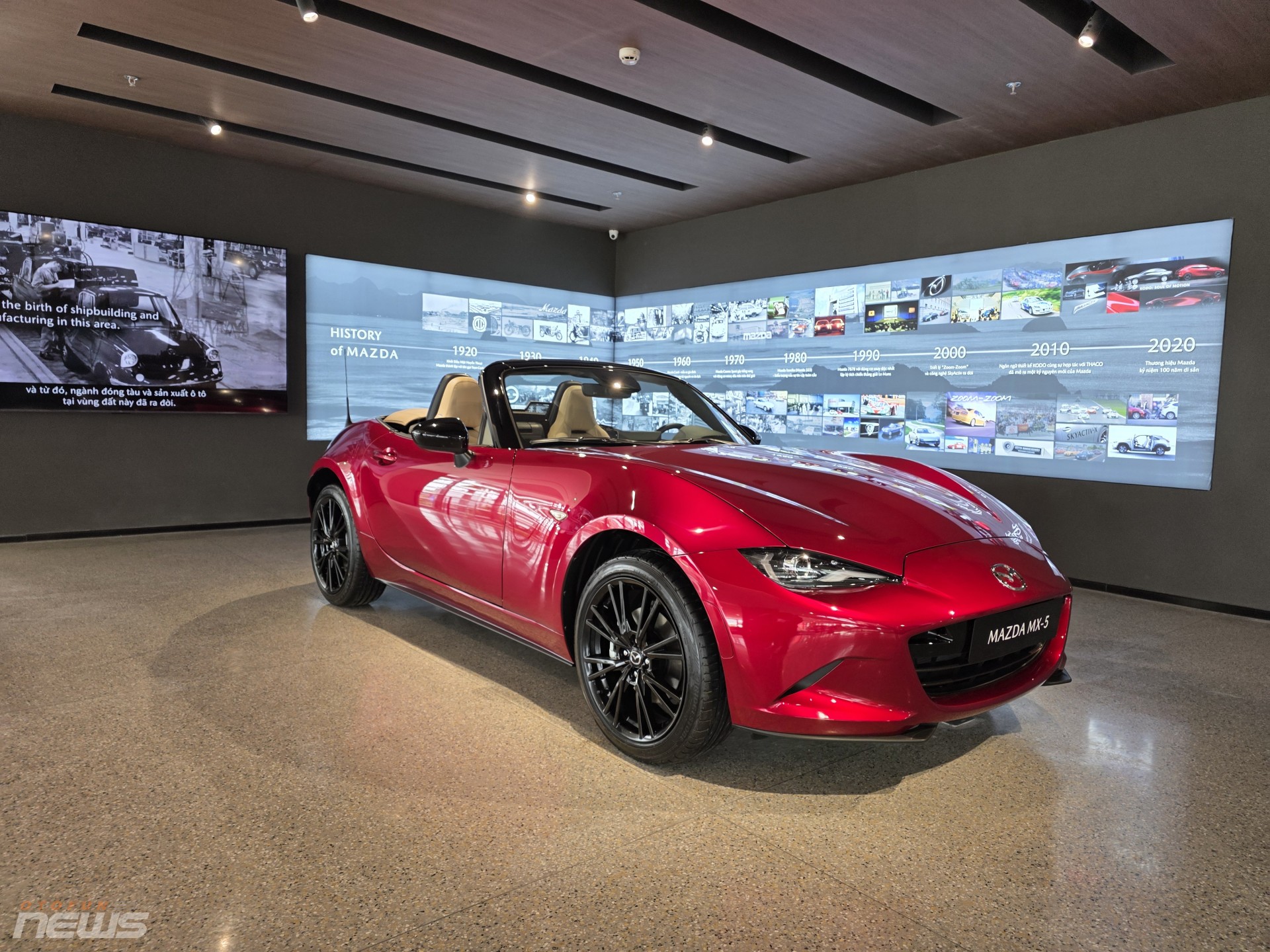 Mazda khai trương showroom flagship đầu tiên tại Đông Nam Á