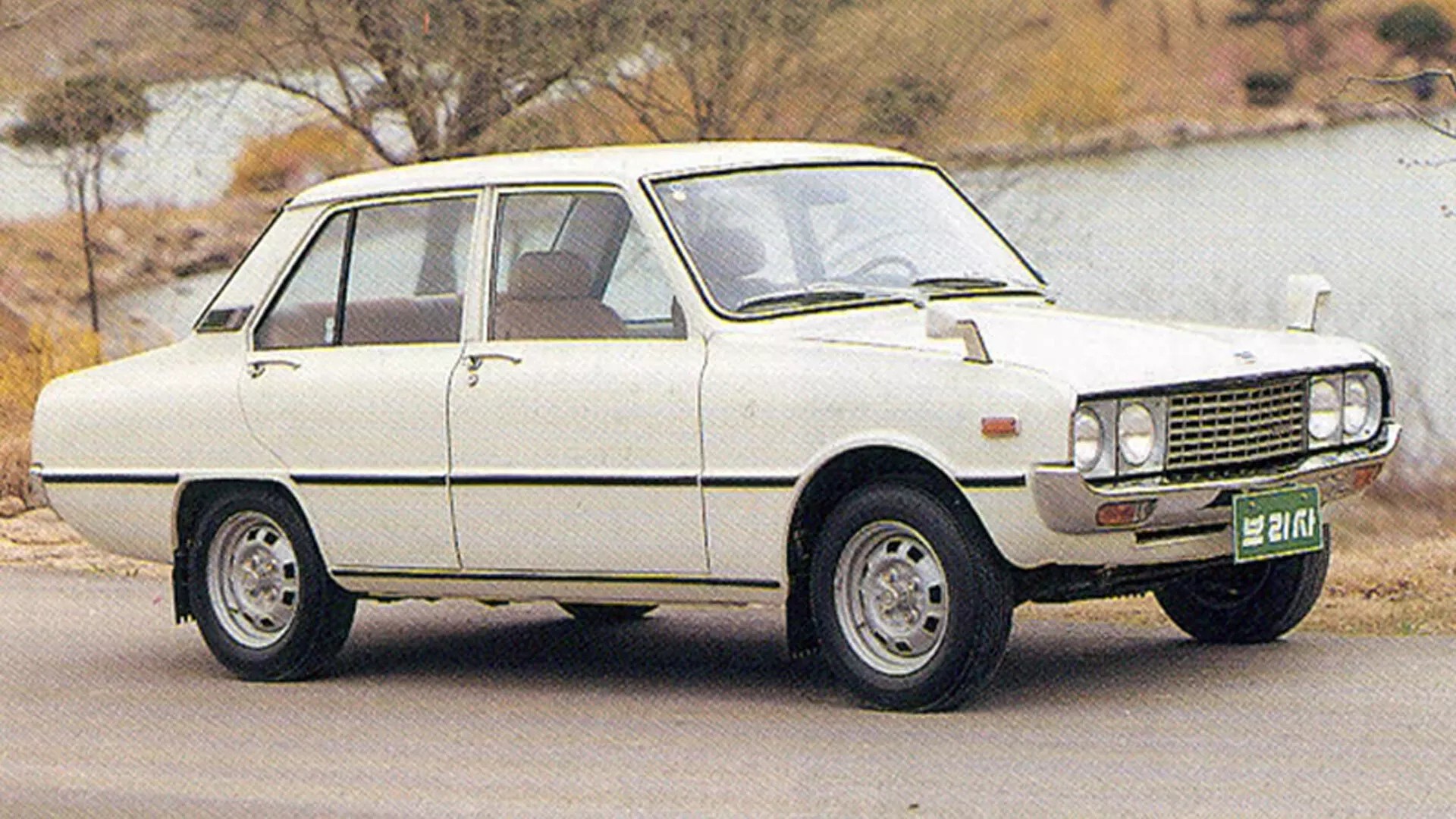 Nhân dịp kỷ niệm 80 năm thành lập, Kia hé lộ mẫu concept cực độc Vision Meta Turismo Đến năm 1974, Kia đã sản xuất mẫu ô tô du lịch đầu tiên tên gọi Brisa