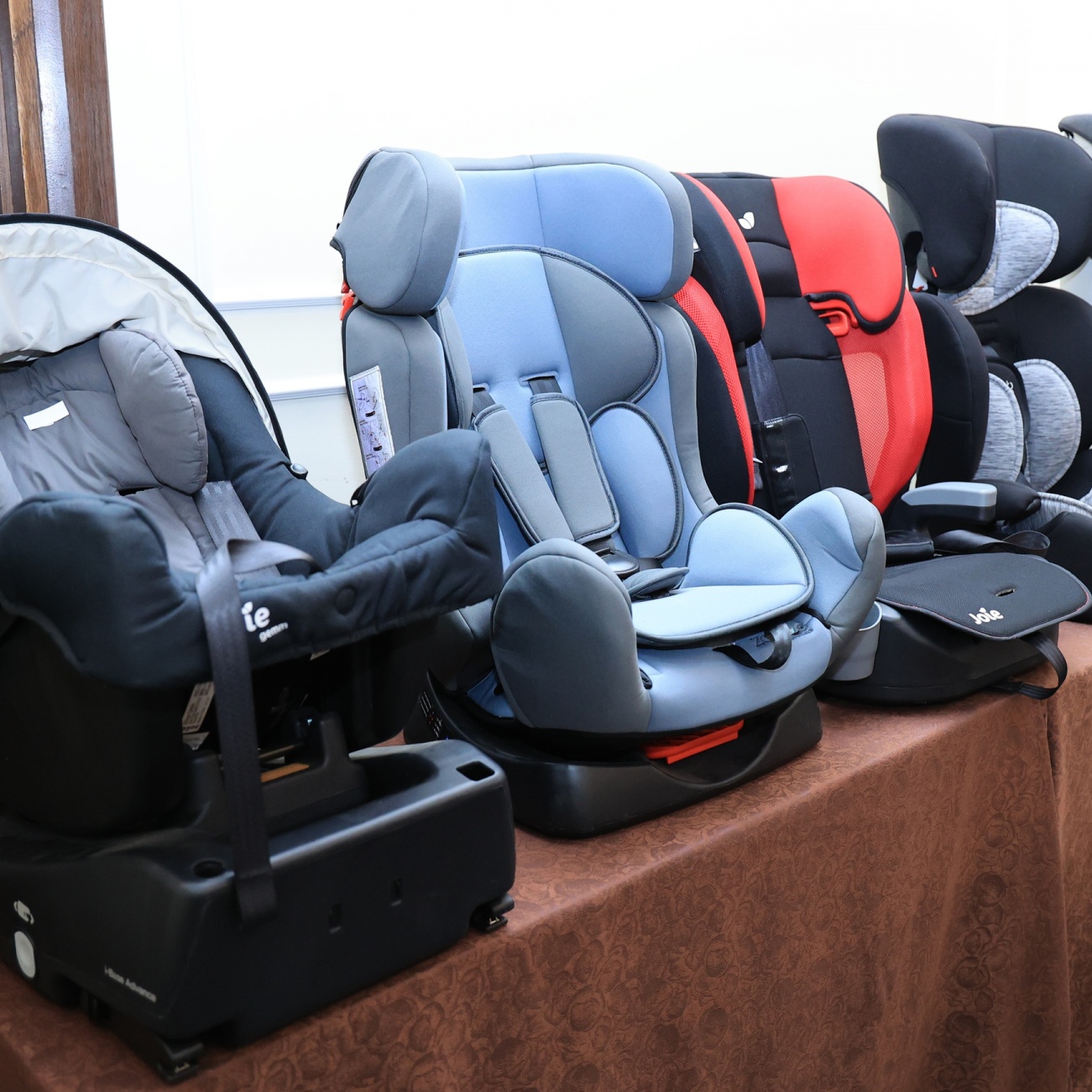 Ghế an toàn cho trẻ em trên ô tô phải đáp ứng những quy chuẩn gì?