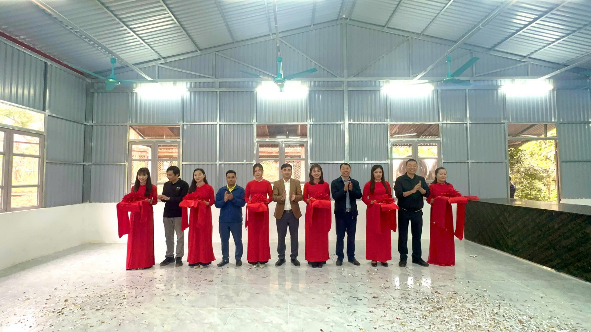 Ford đồng hành cùng “Sưởi ấm bản cao 2025” trên hành trình mang hơi ấm tới Bó Sinh