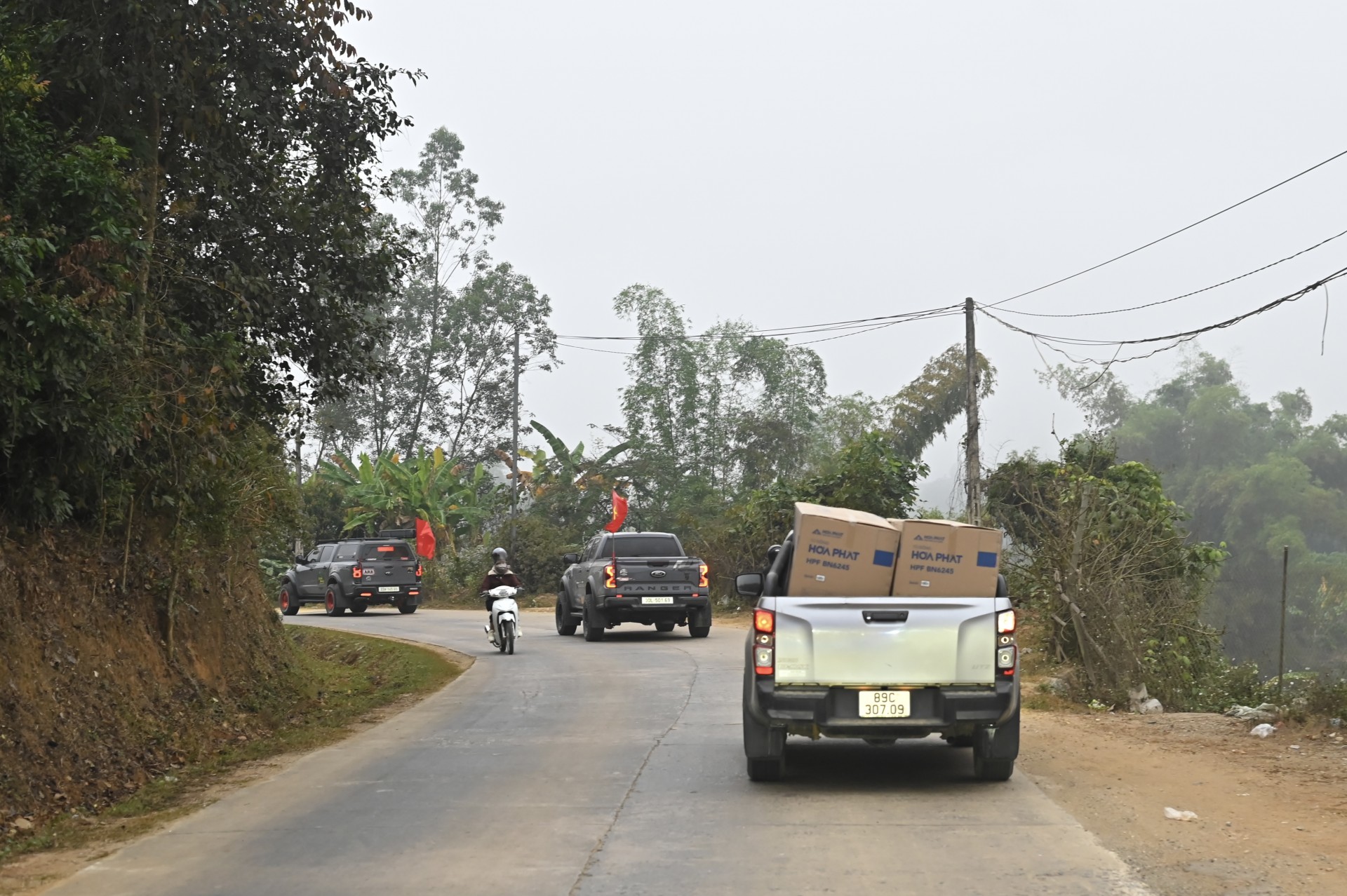 Ford đồng hành cùng “Sưởi ấm bản cao 2025” trên hành trình mang hơi ấm tới Bó Sinh