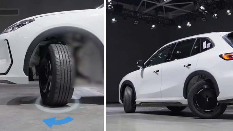Geely EX5 trình diễn hệ thống đánh lái 4 bánh độc lập 90 độ ở Trung Quốc Hình ảnh Geely EX5 trình diễn hệ thống đánh lái độc lập bốn bánh