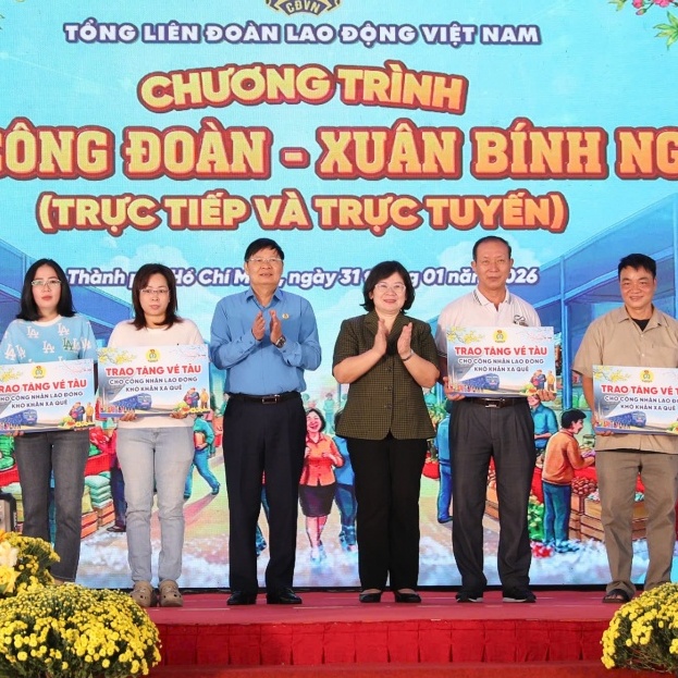 cho tet cong doan xuan 2026 tai tp hcm thu hut tren 10000 luot nguoi lao dong