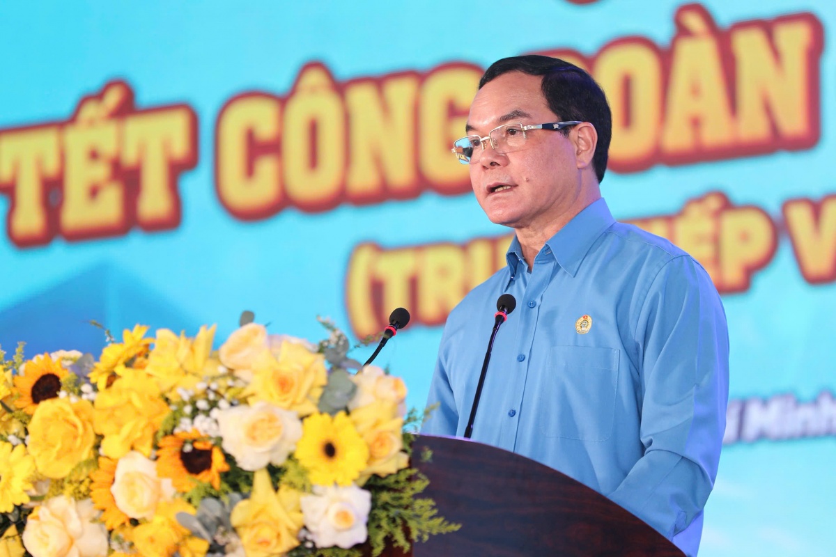 “Chợ Tết Công đoàn – Xuân 2026” tại TP HCM thu hút trên 10.000 lượt người lao động