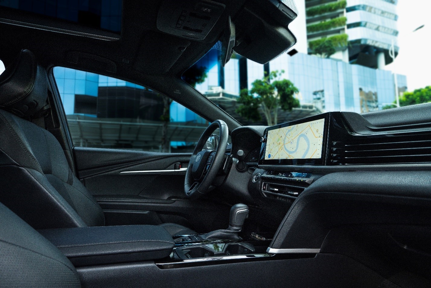 Toyota Camry HEV 2025 - biểu tượng dẫn đầu: Khi đẳng cấp và công nghệ hội tụ