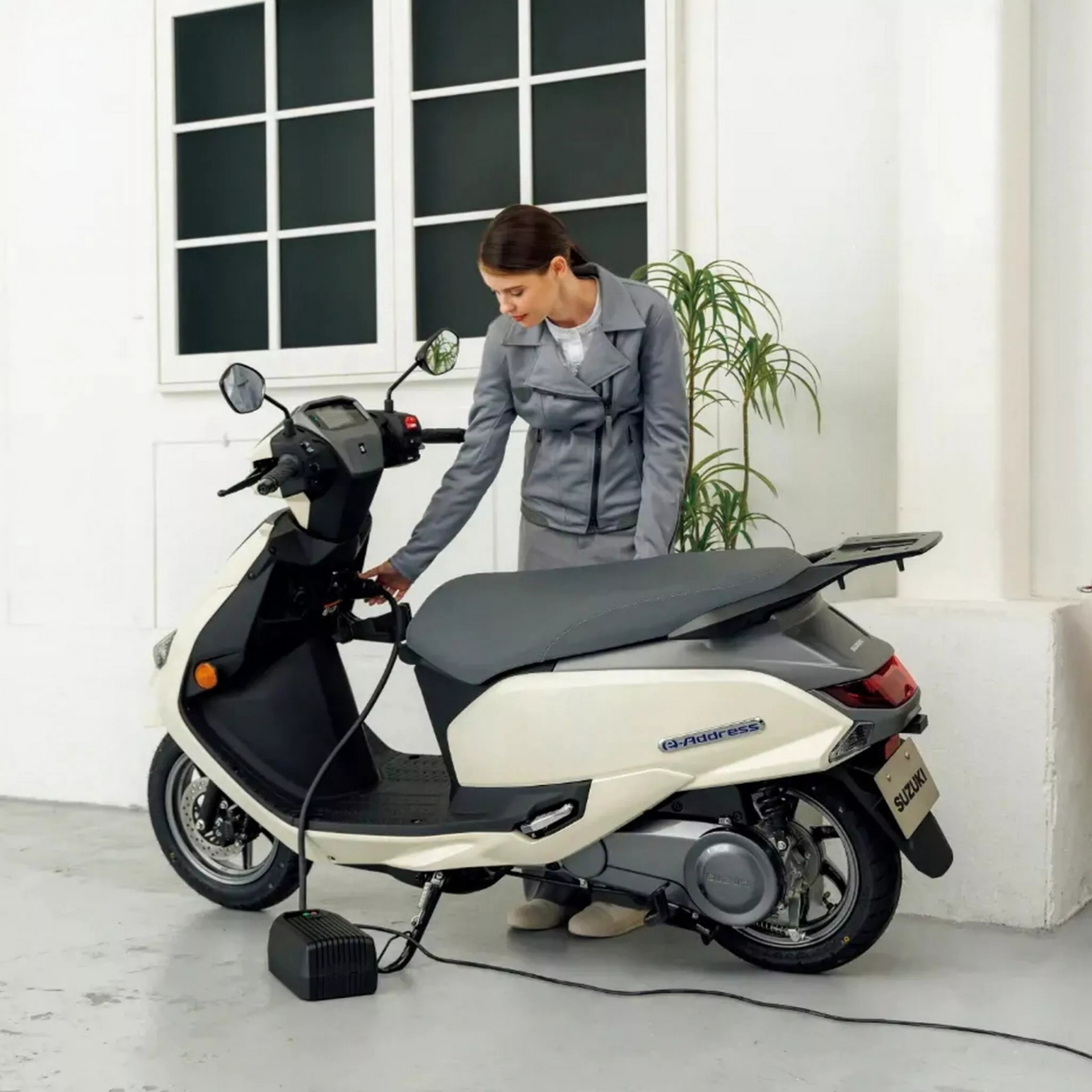 Từ xe điện cho tới robot, Suzuki sẽ trưng bày sản phẩm rất đa dạng tại Japan Mobility Show 2025