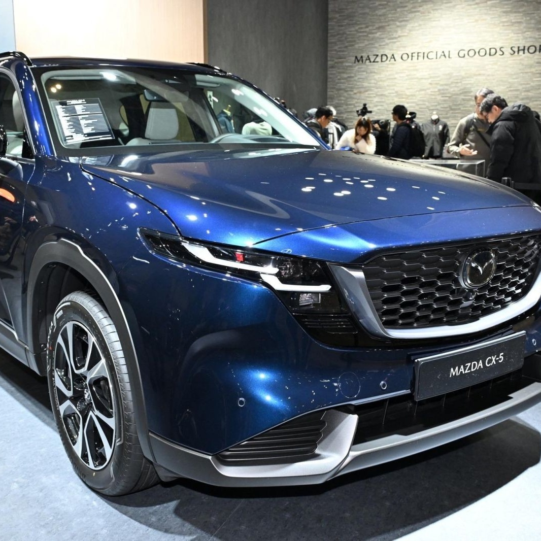 Mazda mở rộng bảng màu cao cấp với Navy Blue Mica