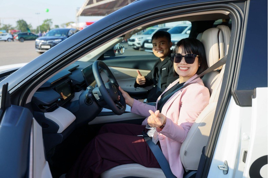 Công nghệ EM-P Super Hybrid của Lynk & Co giành giải thưởng công nghệ duy nhất tại Car Awards 2025