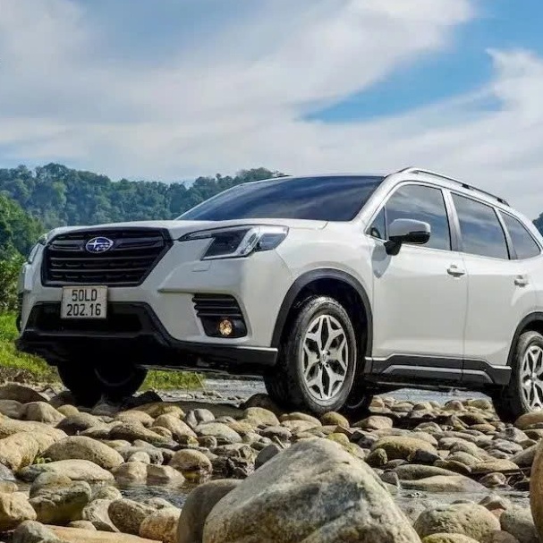 Subaru Forester giảm giá đến hơn 300 triệu đồng
