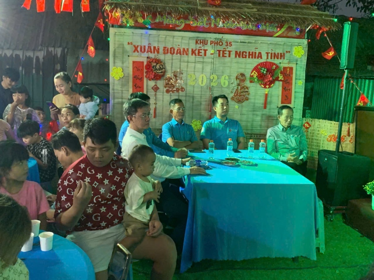 “Tết không xa nhà” – mùa xuân ấm áp giữa những khu nhà trọ công nhân TP.HCM