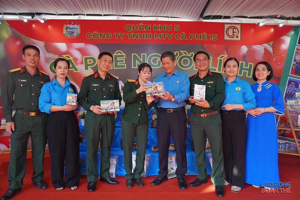 Ngày hội Tết tại Công ty Cà phê 15: Trao an sinh, gửi trọn nghĩa tình