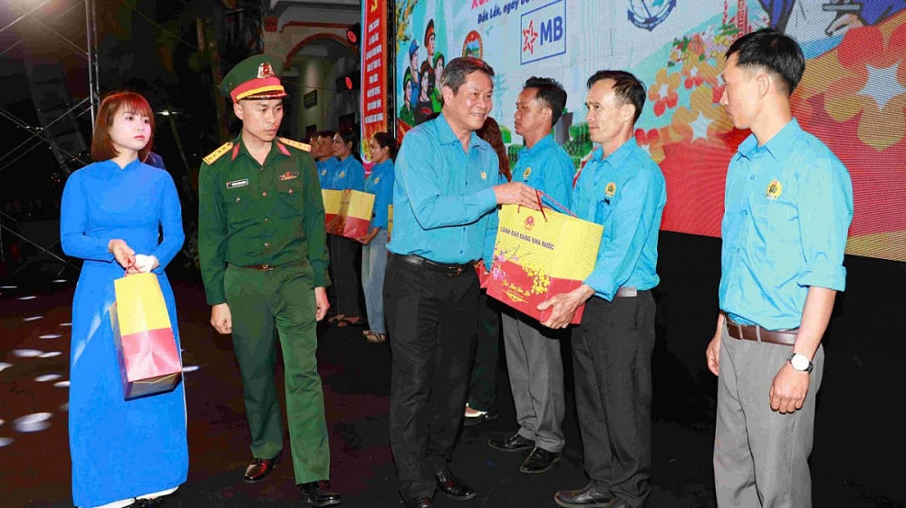 Ngày hội Tết tại Công ty Cà phê 15: Trao an sinh, gửi trọn nghĩa tình