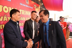 Nơi yêu thương tiếp lửa yêu thương từ những chuyến tàu Xuân