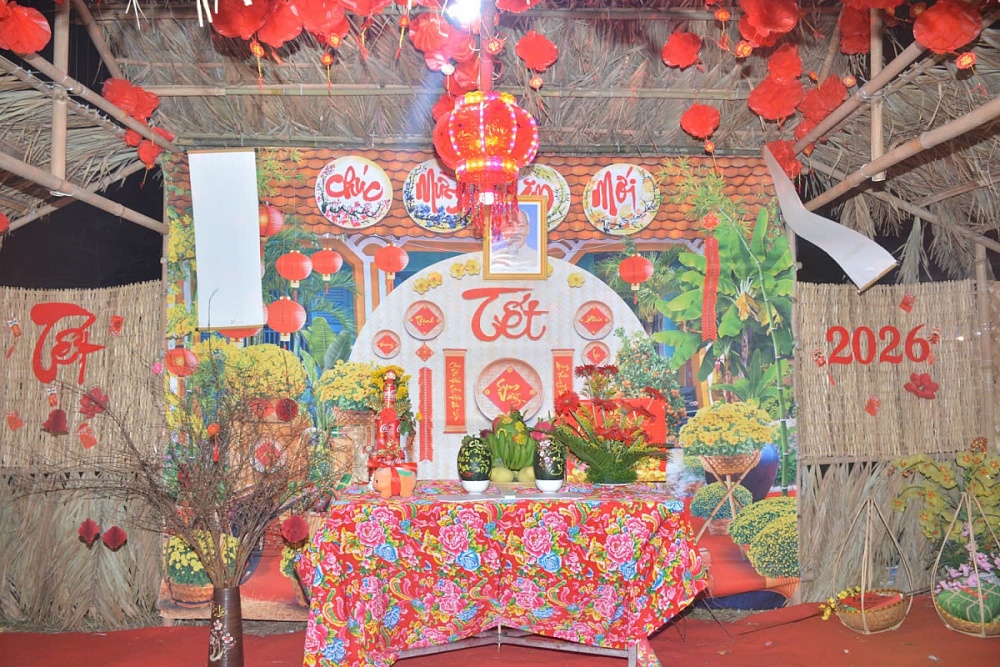 Không gian trang trí Tết của một đơn vị tại chương trình.