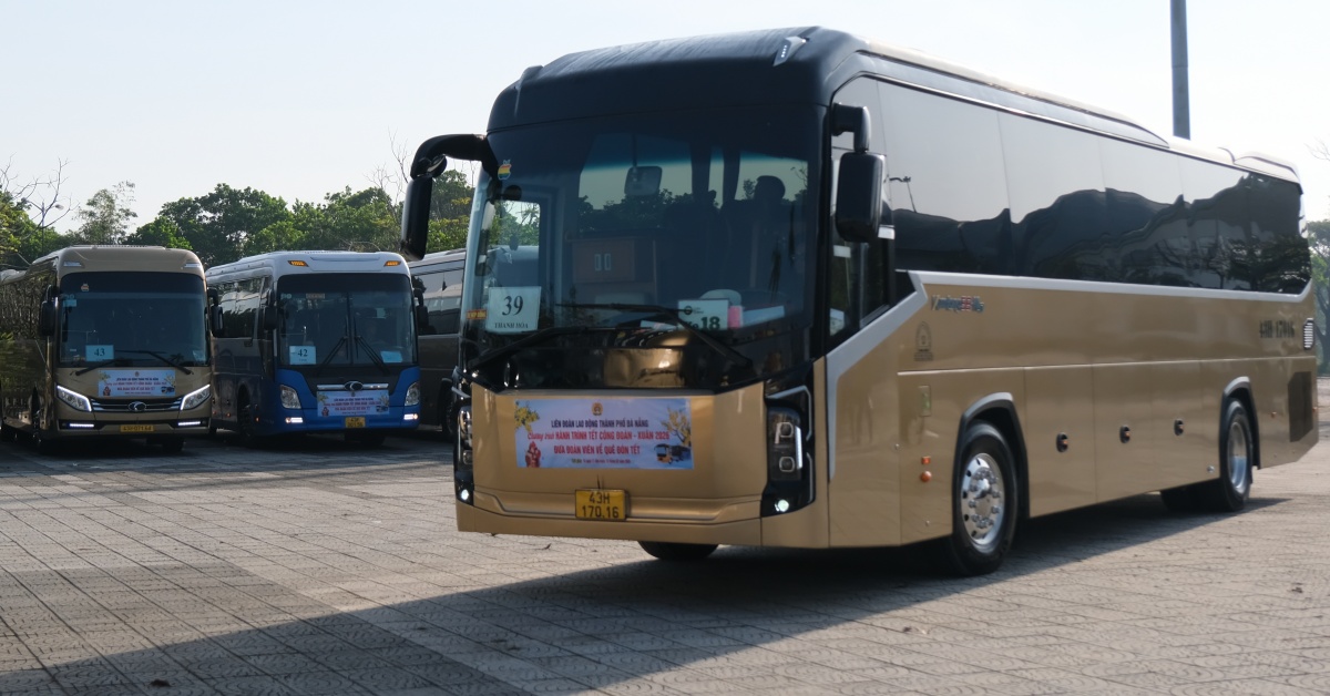 Gần 4.000 người lao động Đà Nẵng về quê sum vầy trên chuyến xe Công đoàn