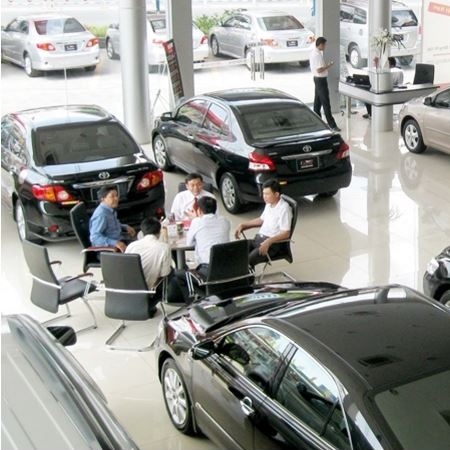 Tiêu thụ ô tô tại Việt Nam tăng đến 95% trong tháng đầu năm