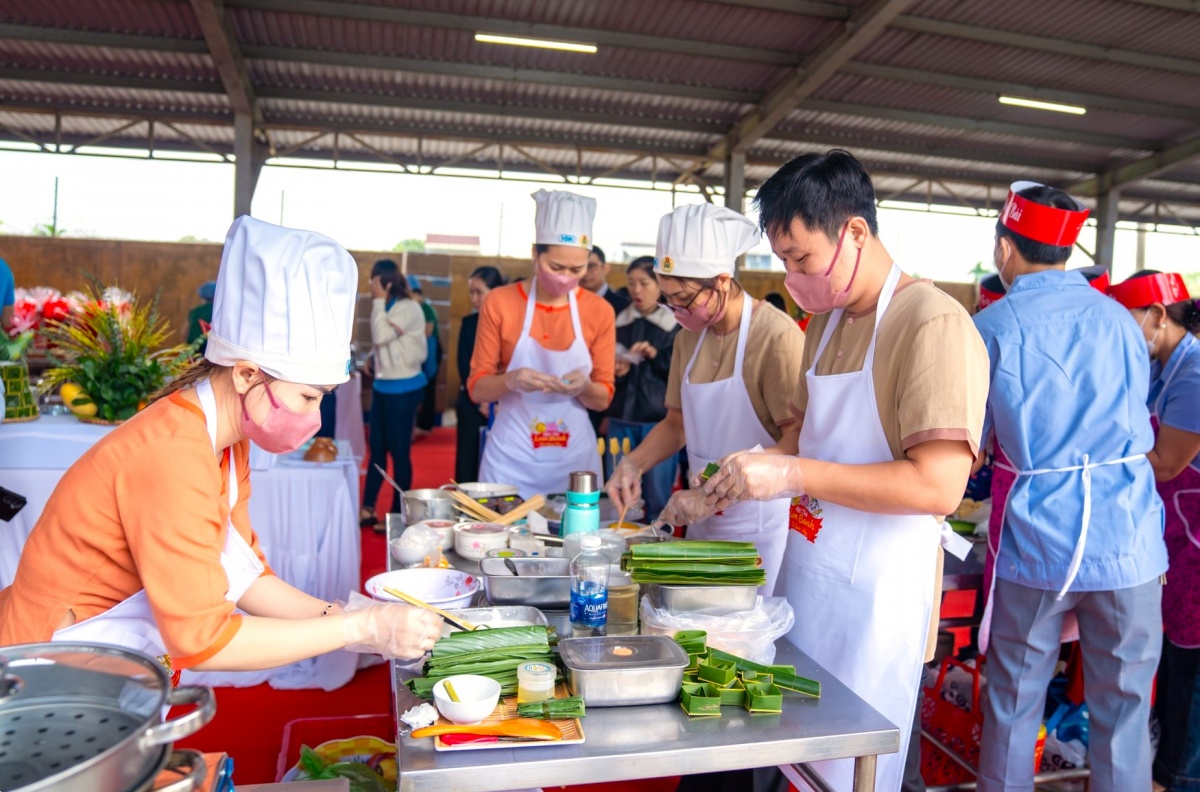 Phúc lợi kịp thời, Tết Bính Ngọ thêm ấm áp với công nhân Huế