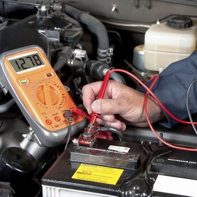Làm gì để kéo dài tuổi thọ ắc quy ô tô?