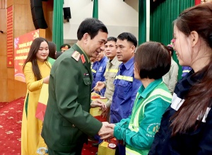 179 đoàn công tác của lãnh đạo Đảng, Nhà nước thăm và tặng quà cho đoàn viên, người lao động dịp Tết 2026