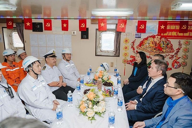 Gần 2,3 tỷ đồng chăm lo Tết cho đoàn viên, người lao động Hàng hải