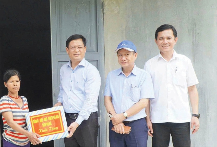 Xuân về bên những mái ấm nghĩa tình Xuân về bên những mái ấm nghĩa tình