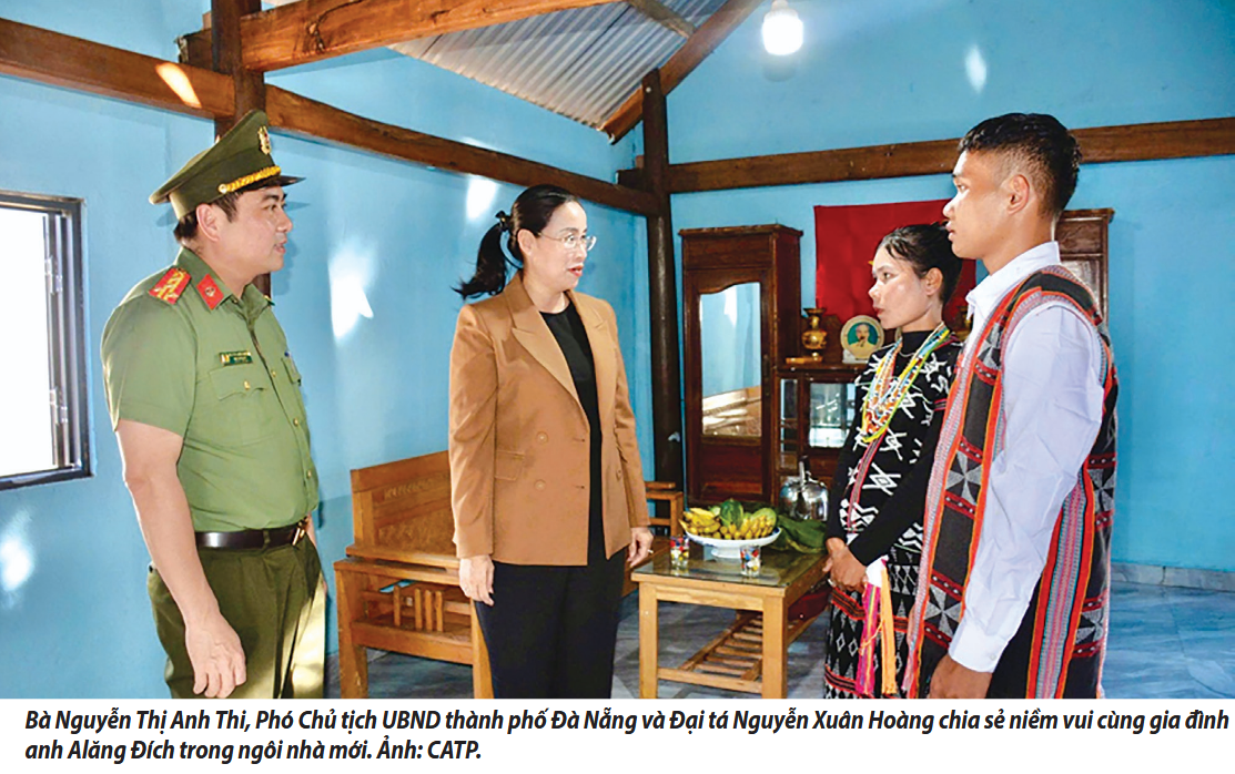 Niềm vui đến cùng mái ấm Niềm vui đến cùng mái ấm