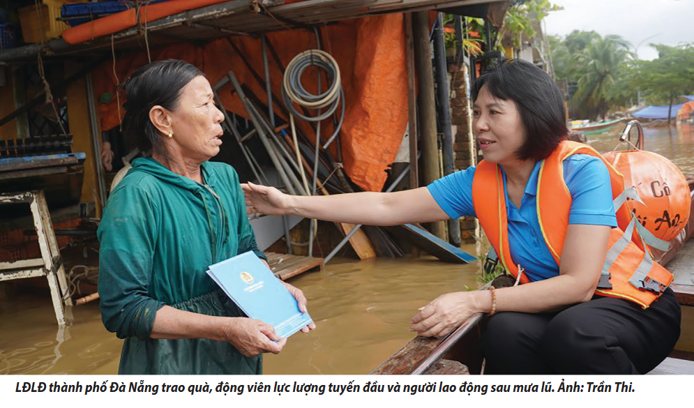 Vai trò của công đoàn với chăm lo đời sống người lao động vùng lũ dịp Tết Nguyên đán 2026 Vai trò của công đoàn với chăm lo đời sống người lao động vùng lũ dịp Tết Nguyên đán 2026
