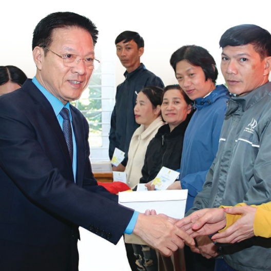 Vai trò của công đoàn với chăm lo đời sống người lao động vùng lũ dịp Tết Nguyên đán 2026