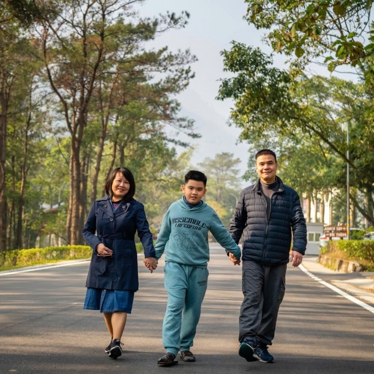 Từ ánh mắt đến trái tim: Hai tiến sĩ, bác sĩ và một hành trình phụng sự người bệnh