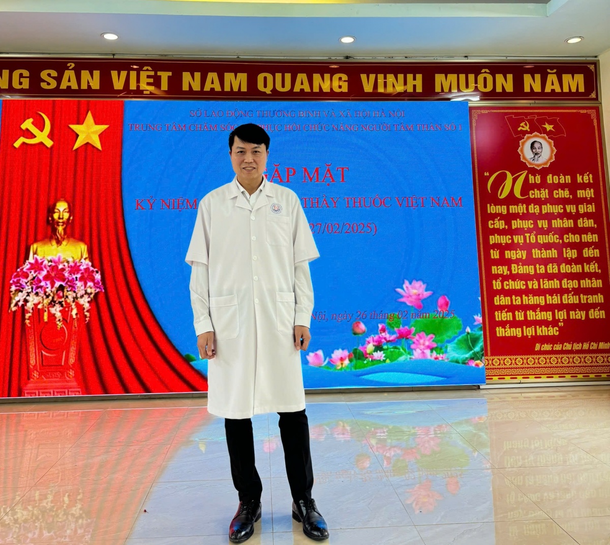 Người giữ lửa ở nơi những tâm hồn lạc lối Người giữ lửa ở nơi những tâm hồn lạc lối