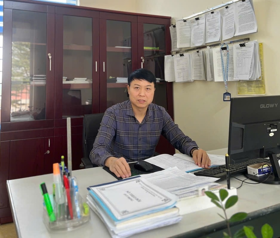 Người giữ lửa ở nơi những tâm hồn lạc lối Người giữ lửa ở nơi những tâm hồn lạc lối