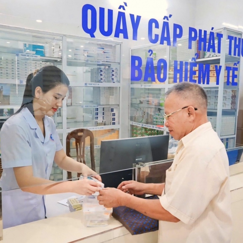 bao hiem y te mo rong chi tra thuoc ung thu nguoi lao dong bot lo chi phi