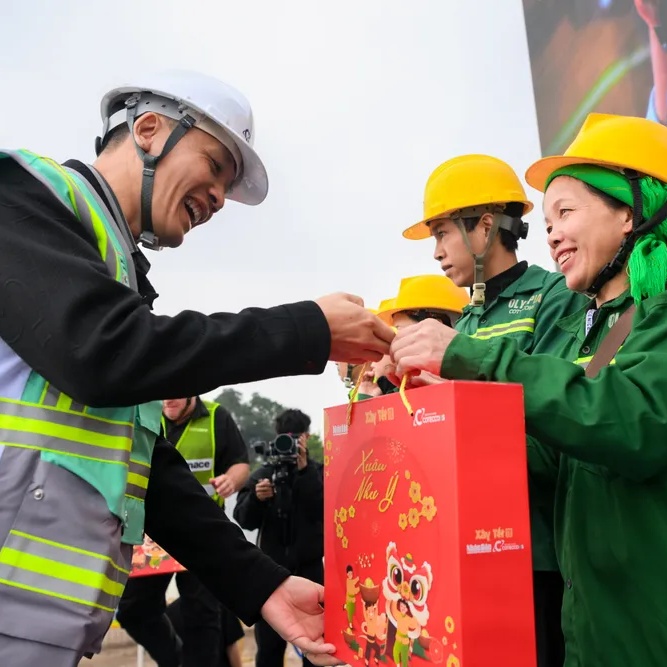 thuong tet 2026 phan hoa thu nhap va ham y ve mot he thong an sinh bao trum